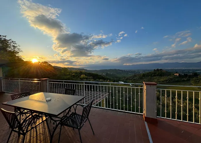 Agriturismo Sotto la Rocca Carmignano