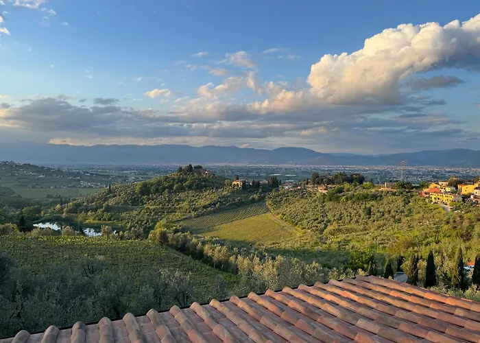 Agriturismo Sotto la Rocca Carmignano